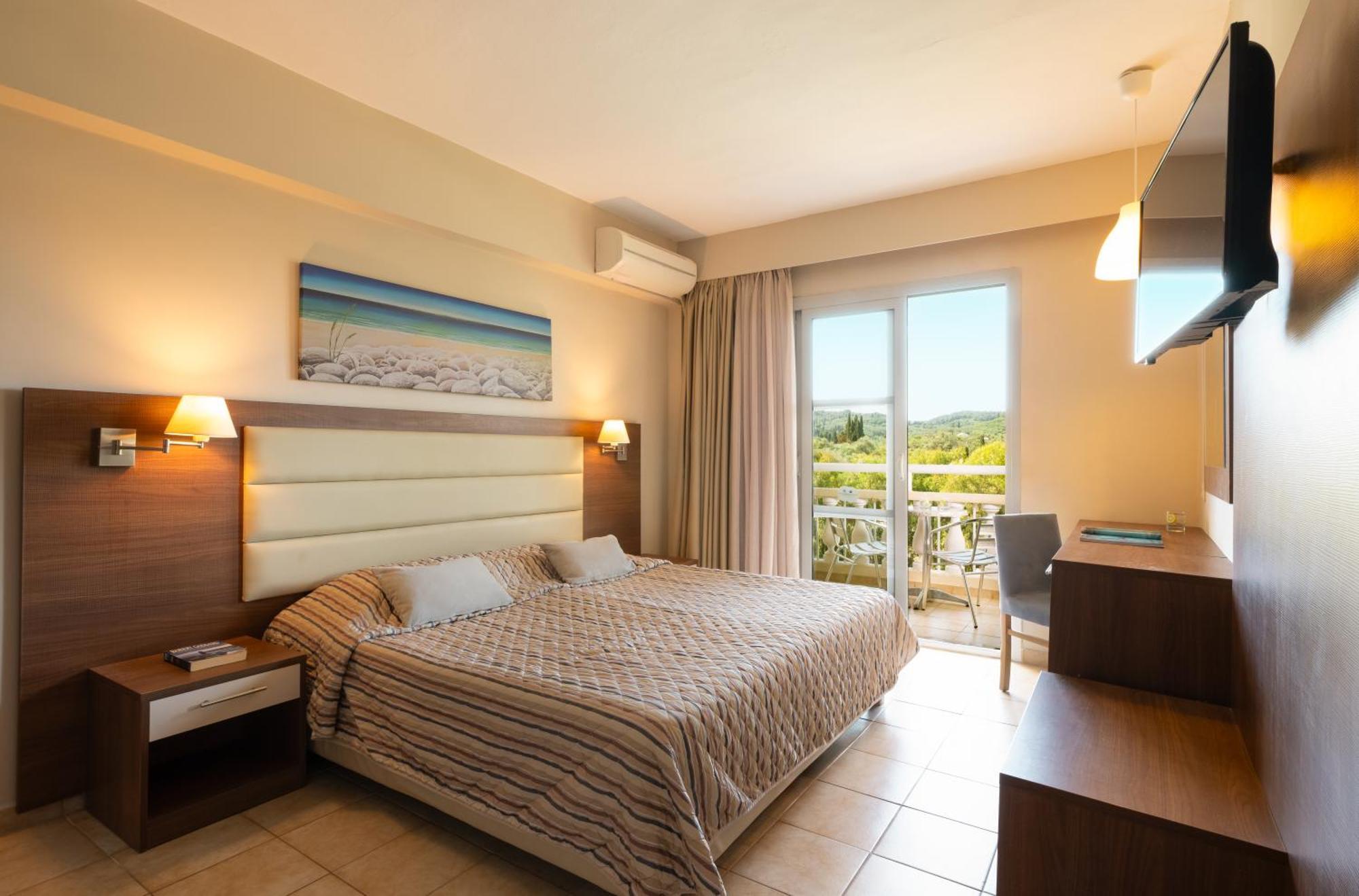 Hotel Mitsis Messonghi 4*